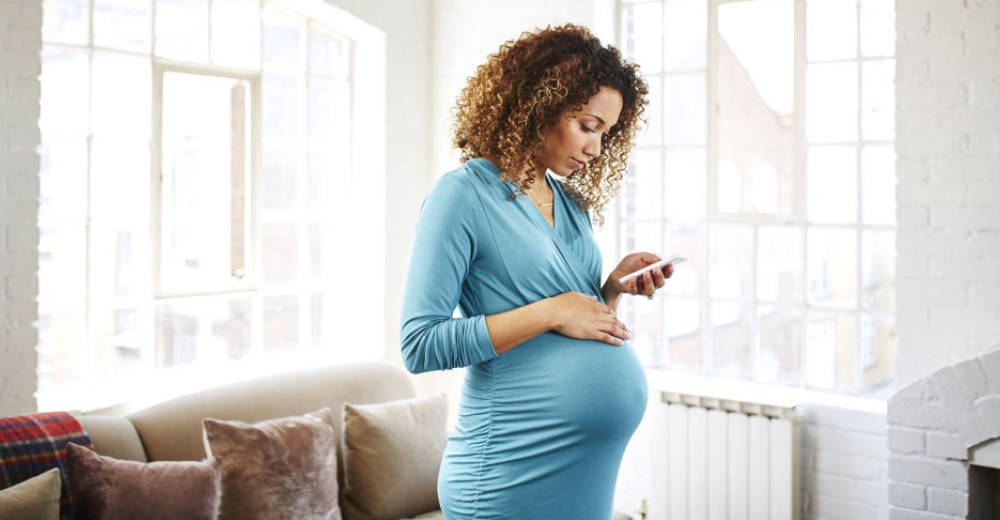 Read more about the article Some Mobile Apps to Download During Your Maternity Leave